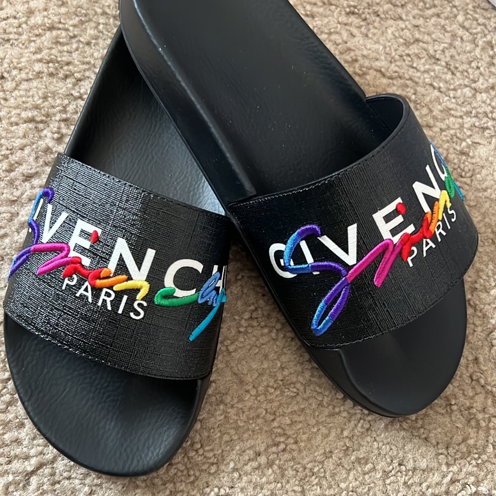 GIVENCHY SLIDES